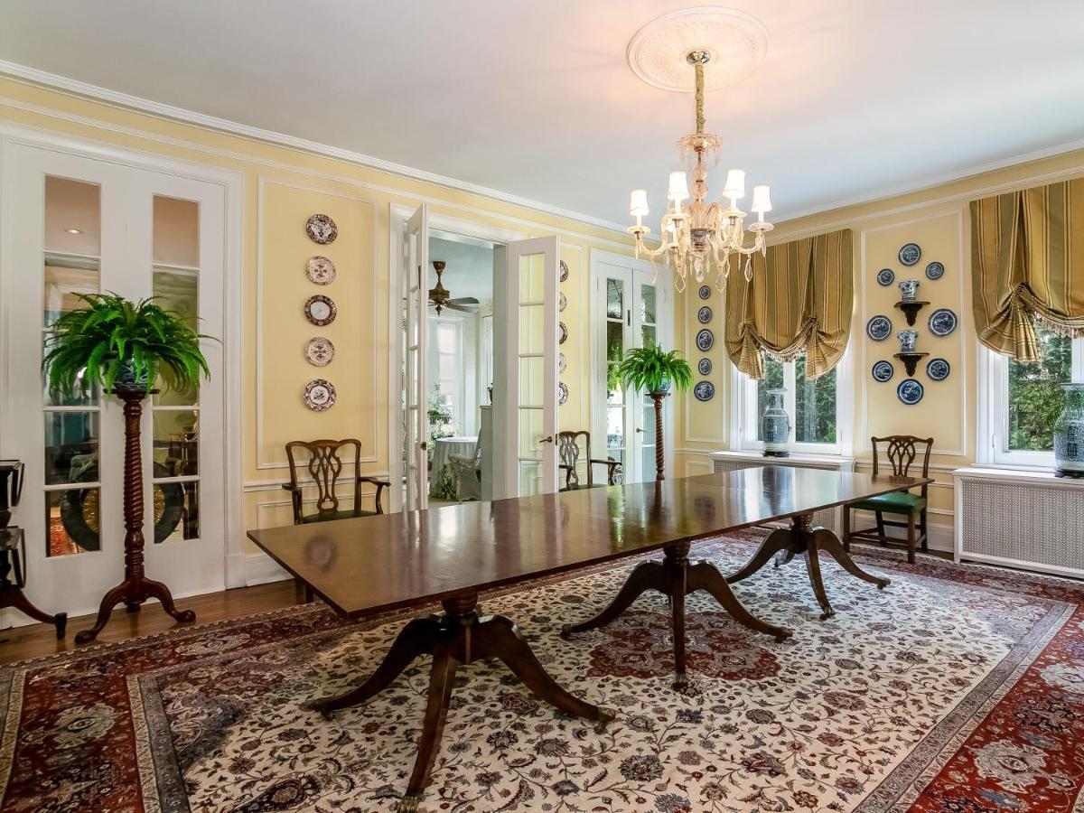 Bishops Hall (Adults Only) オーク・パーク エクステリア 写真
