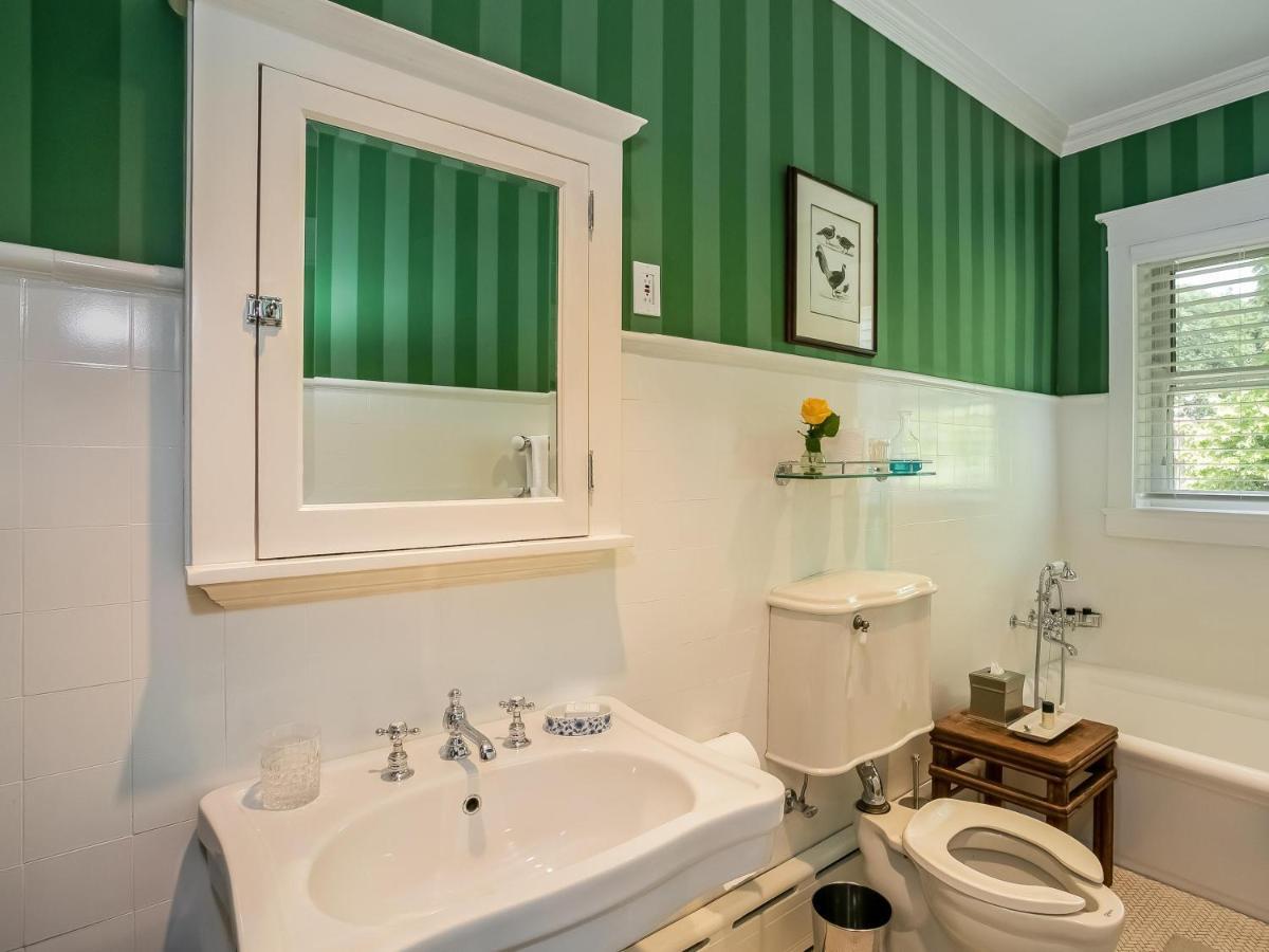 Bishops Hall (Adults Only) オーク・パーク エクステリア 写真